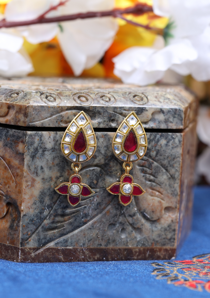 Nivara Jadau Kundan Minimal Earrings