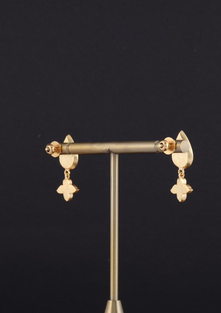 Nivara Jadau Kundan Minimal Earrings