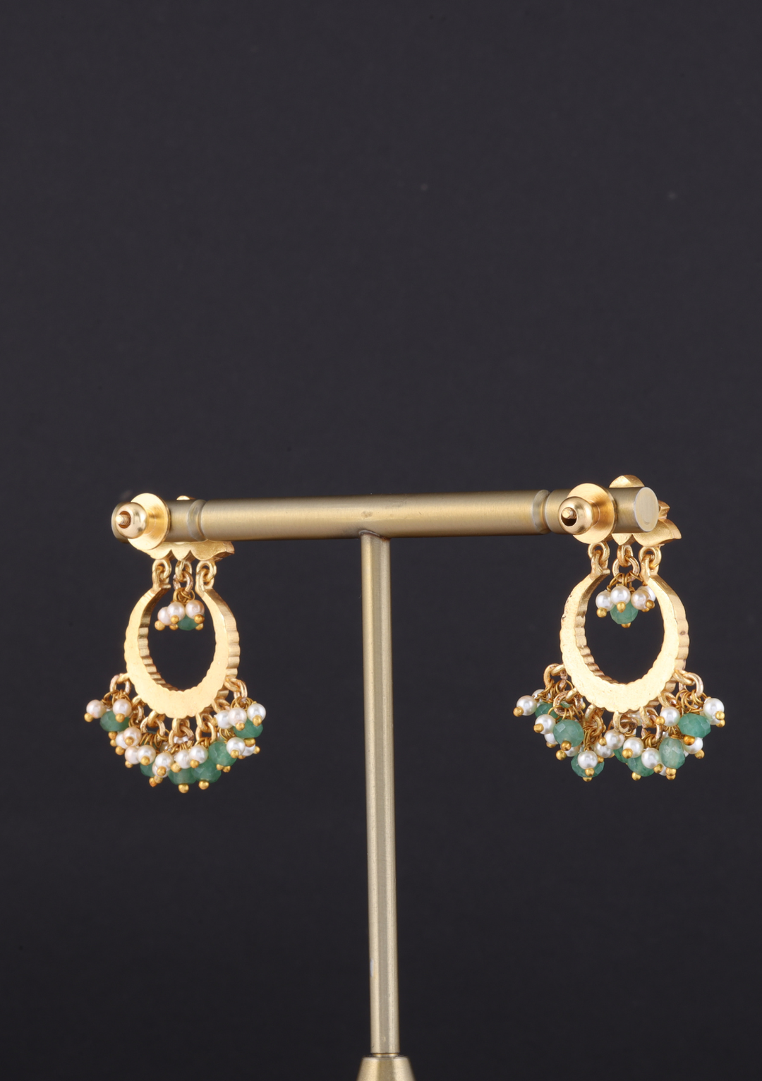 Kusha Jadau Kundan Chaandbali Earrings