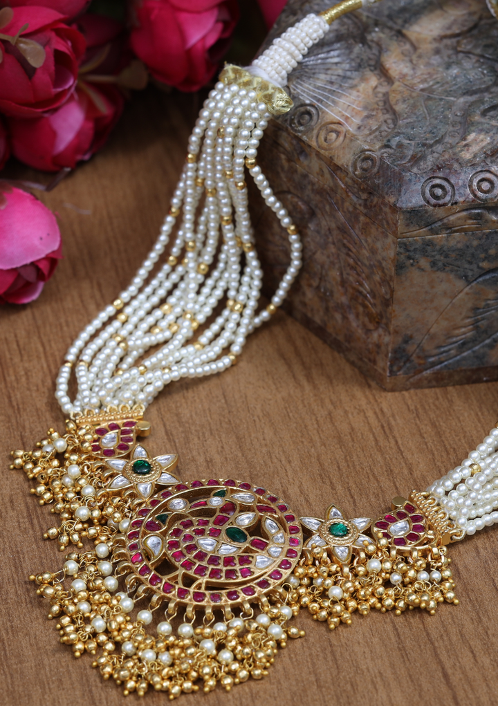 Agni Jadau Kundan Short Necklace