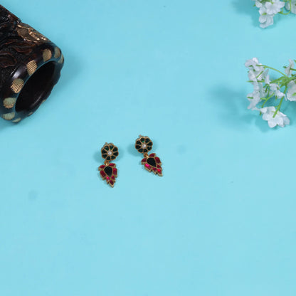 Elite Floral Pattern Jadau Kundan Earrings