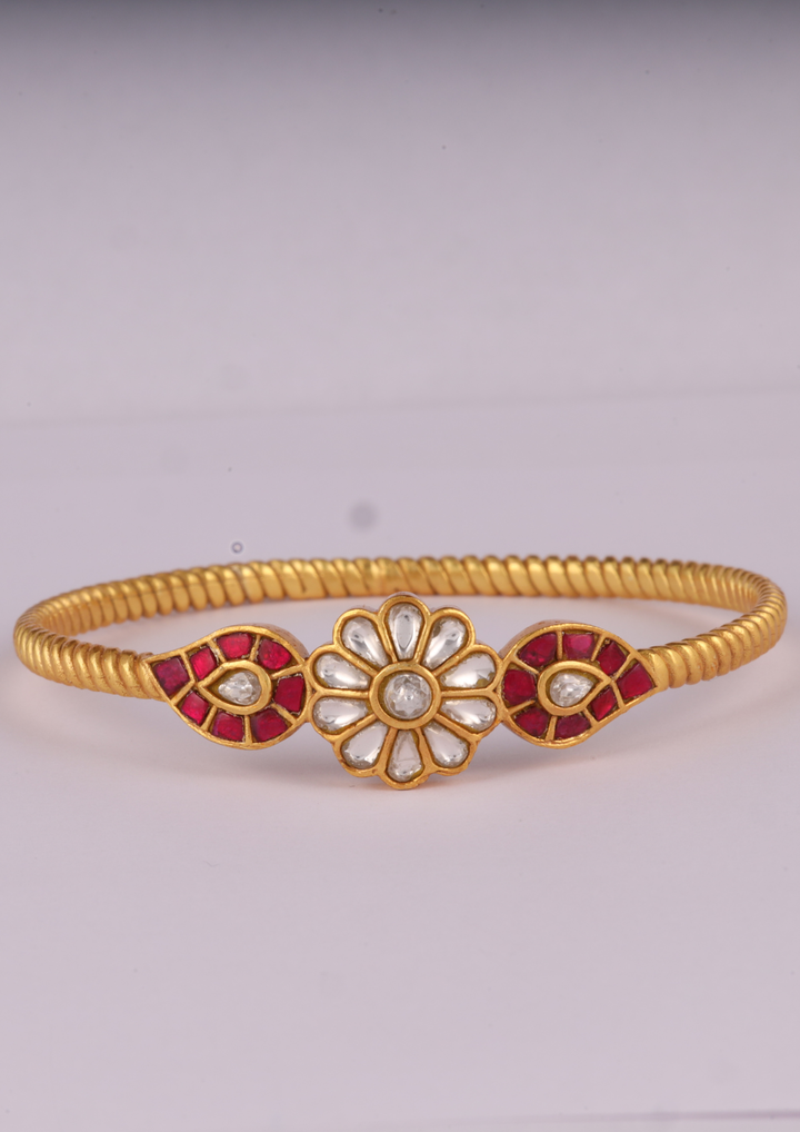 Vaibhavi Regal Jadau Kundan Single Bangle