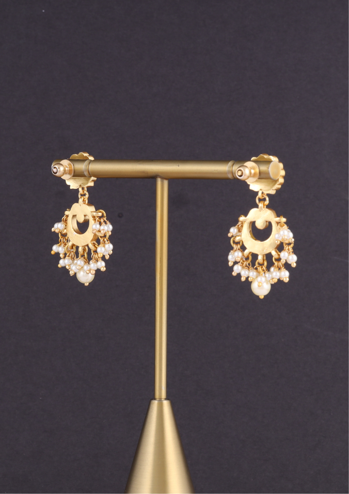 Oorja Elegant Jadau Kundan Earrings