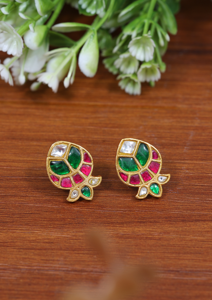 Vamika Elegant Jadau Kundan Earrings