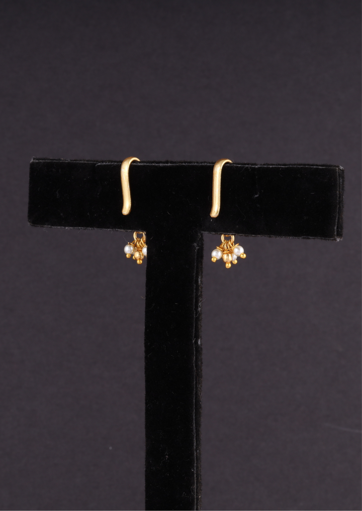 Vaishnavi Handcrafted Jadau Kundan Bugadi Earrings