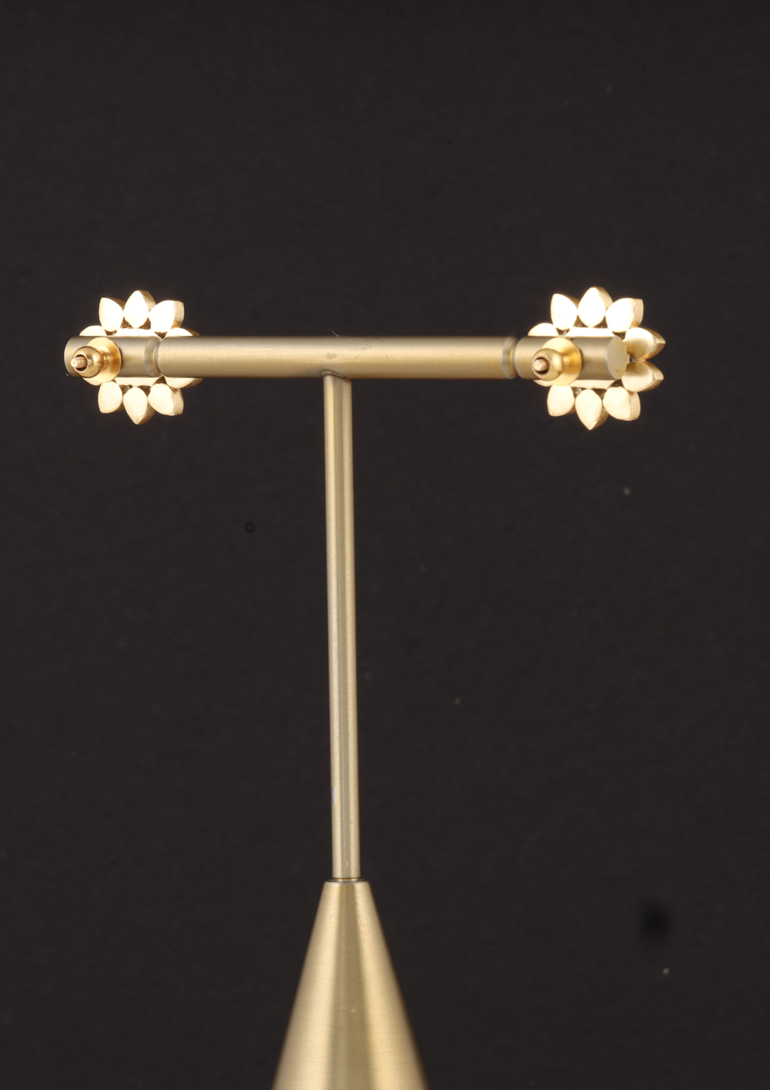 Nadiya Handcrafted Jadau Kundan Earrings
