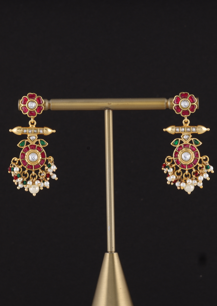 Bela Elegant Jadau Kundan Earrings