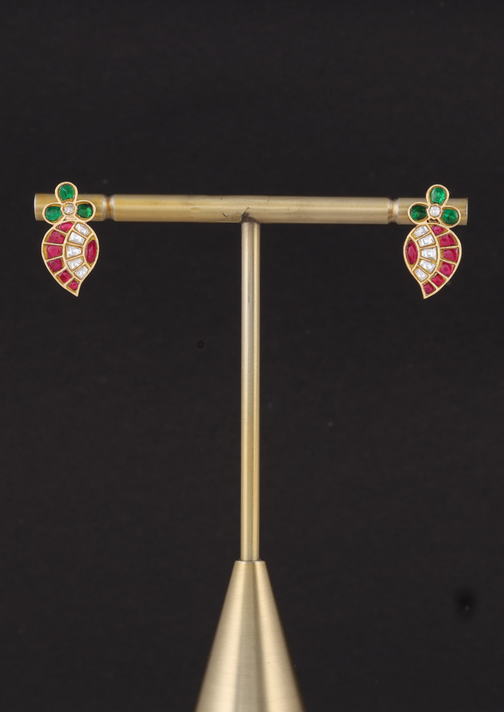 Barna Handcrafted Jadau Kundan Earrings