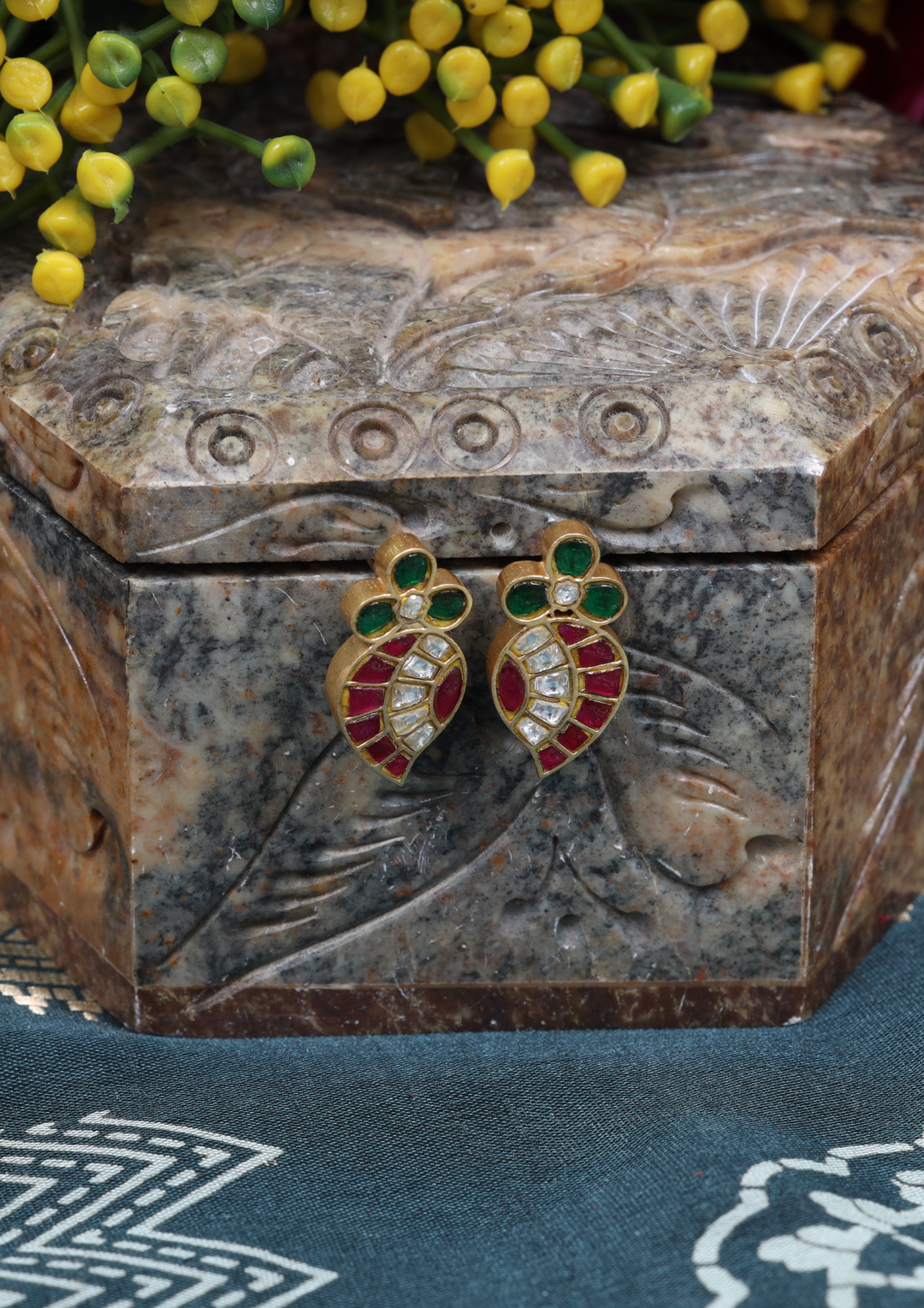Barna Handcrafted Jadau Kundan Earrings
