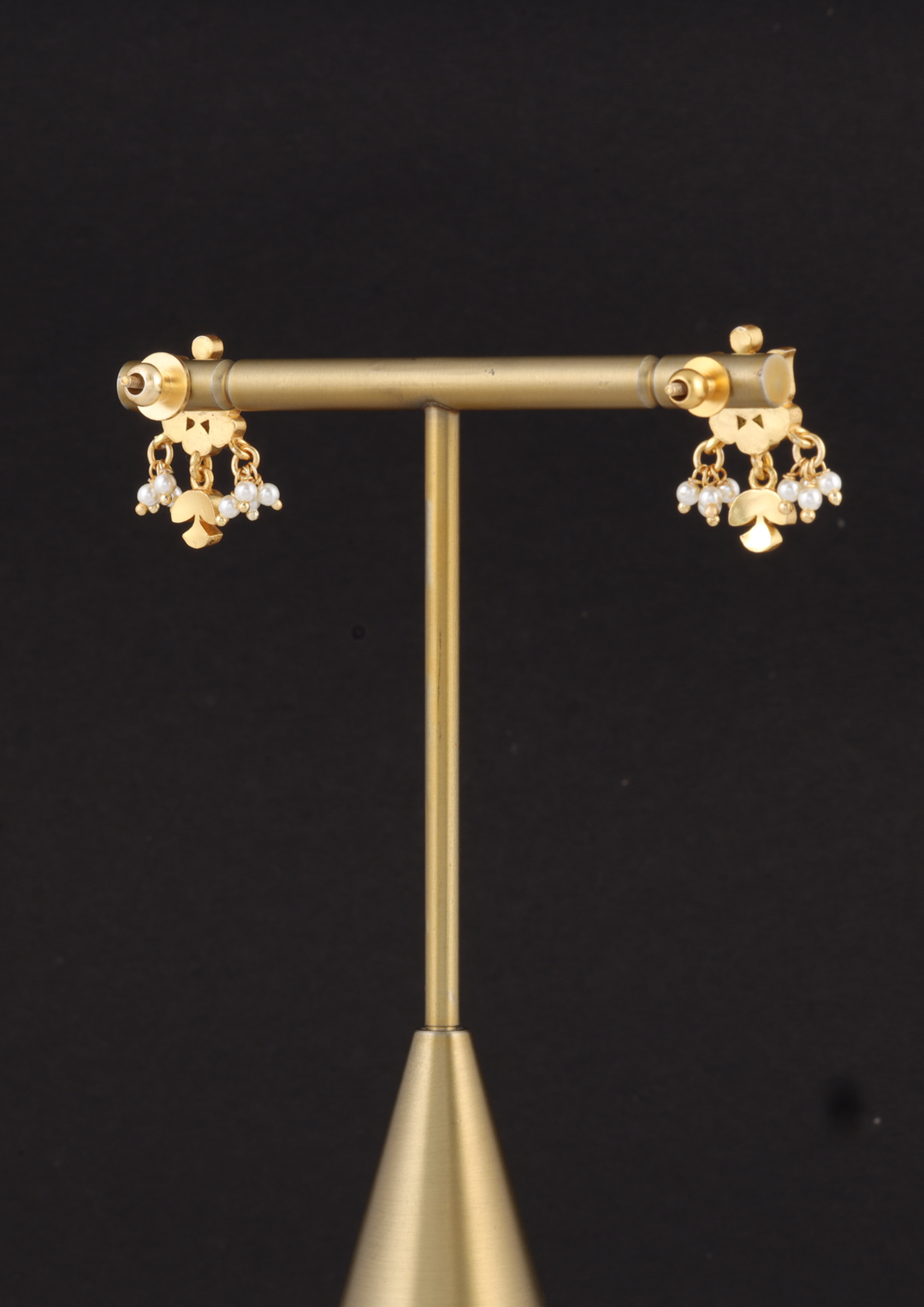 Rida Handcrafted Jadau Kundan Earrings