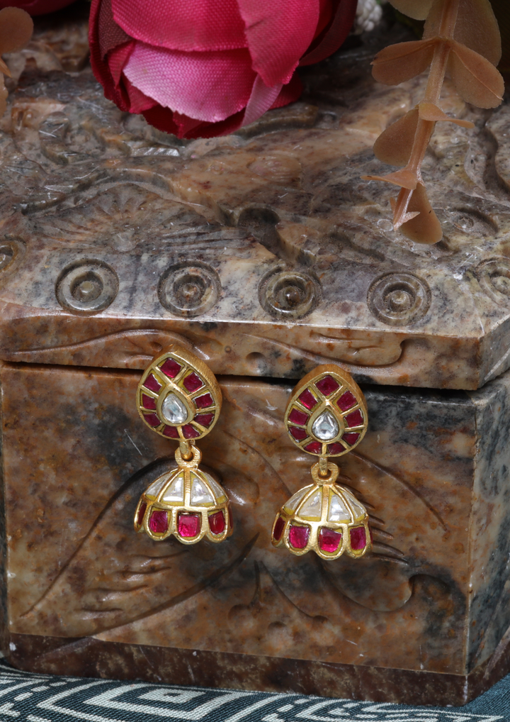 Naaz Elegant Jadau Kundan Earrings