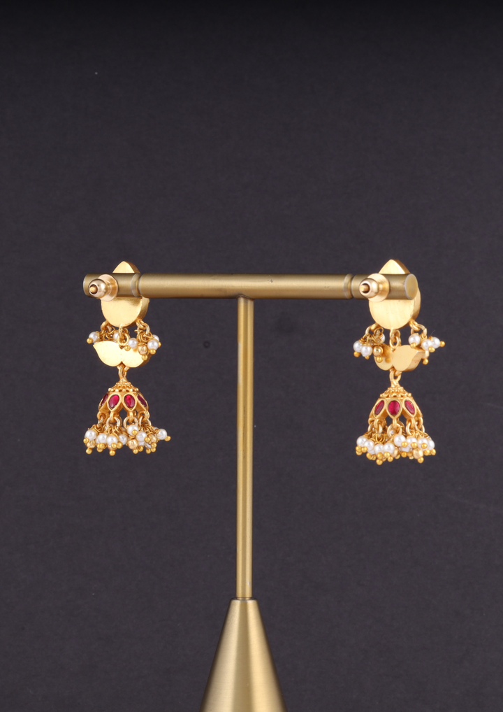 Yaalini Jadau Kundan Earrings