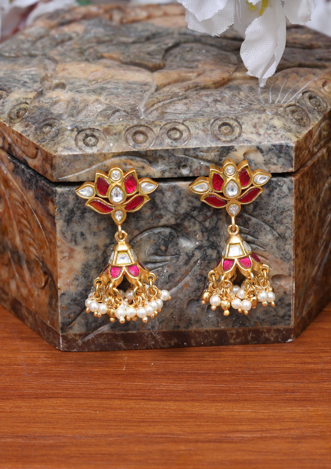 Surangi Elegant Jadau Kundan Earrings