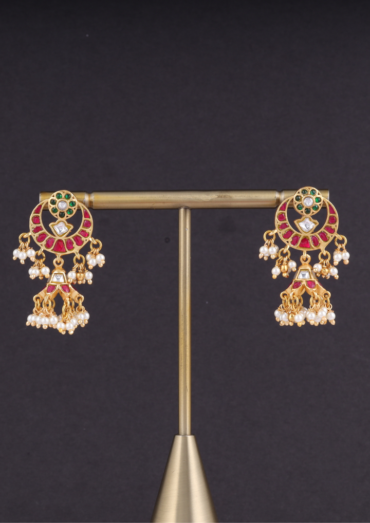 Mridani Elegant Jadau Kundan Earrings
