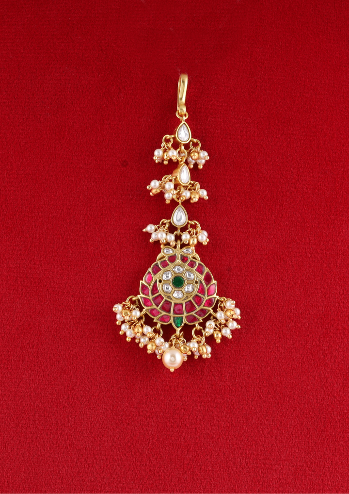 Manorama Exquisite Jadau Kundan Maangtikka