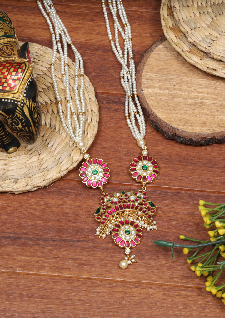 Rajsi Handcrafted Jadau Kundan Necklace