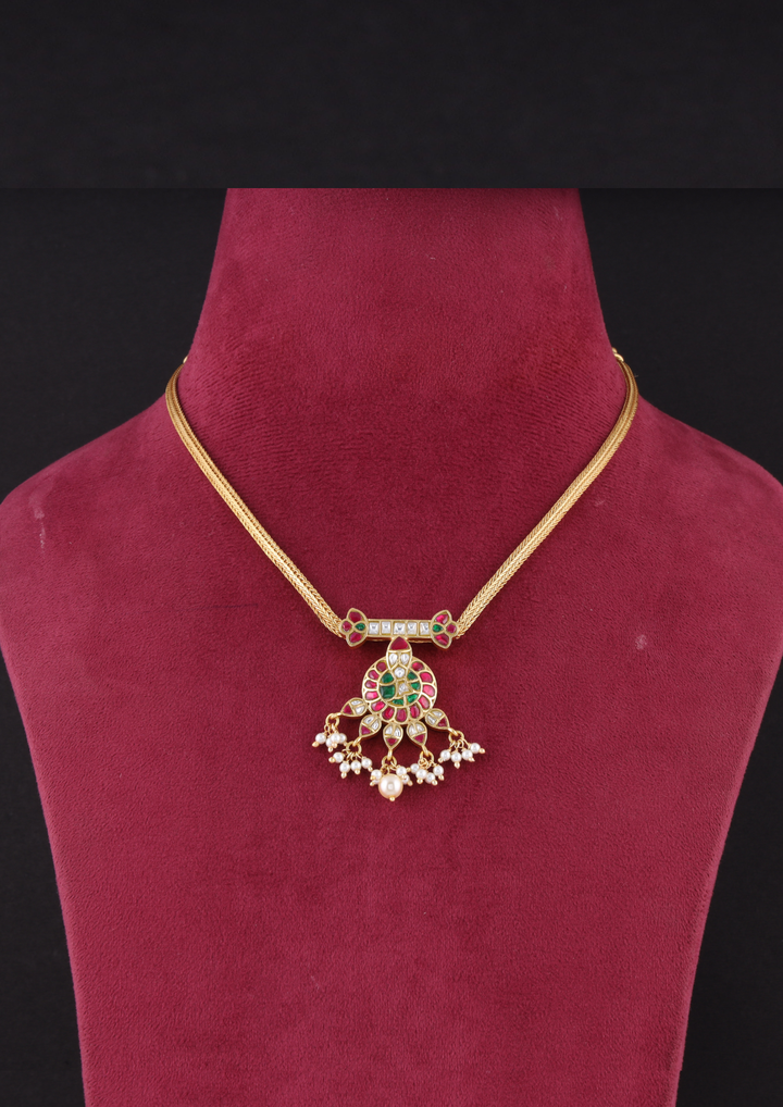 Noor Zeenat Jadau Kundan Necklace