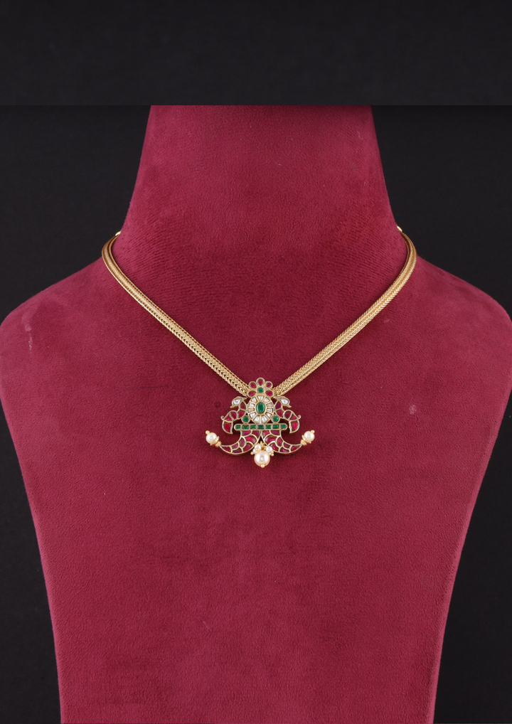 Surmayi Handcrafted Jadau Kundan Necklace