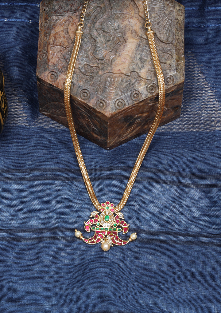 Surmayi Handcrafted Jadau Kundan Necklace