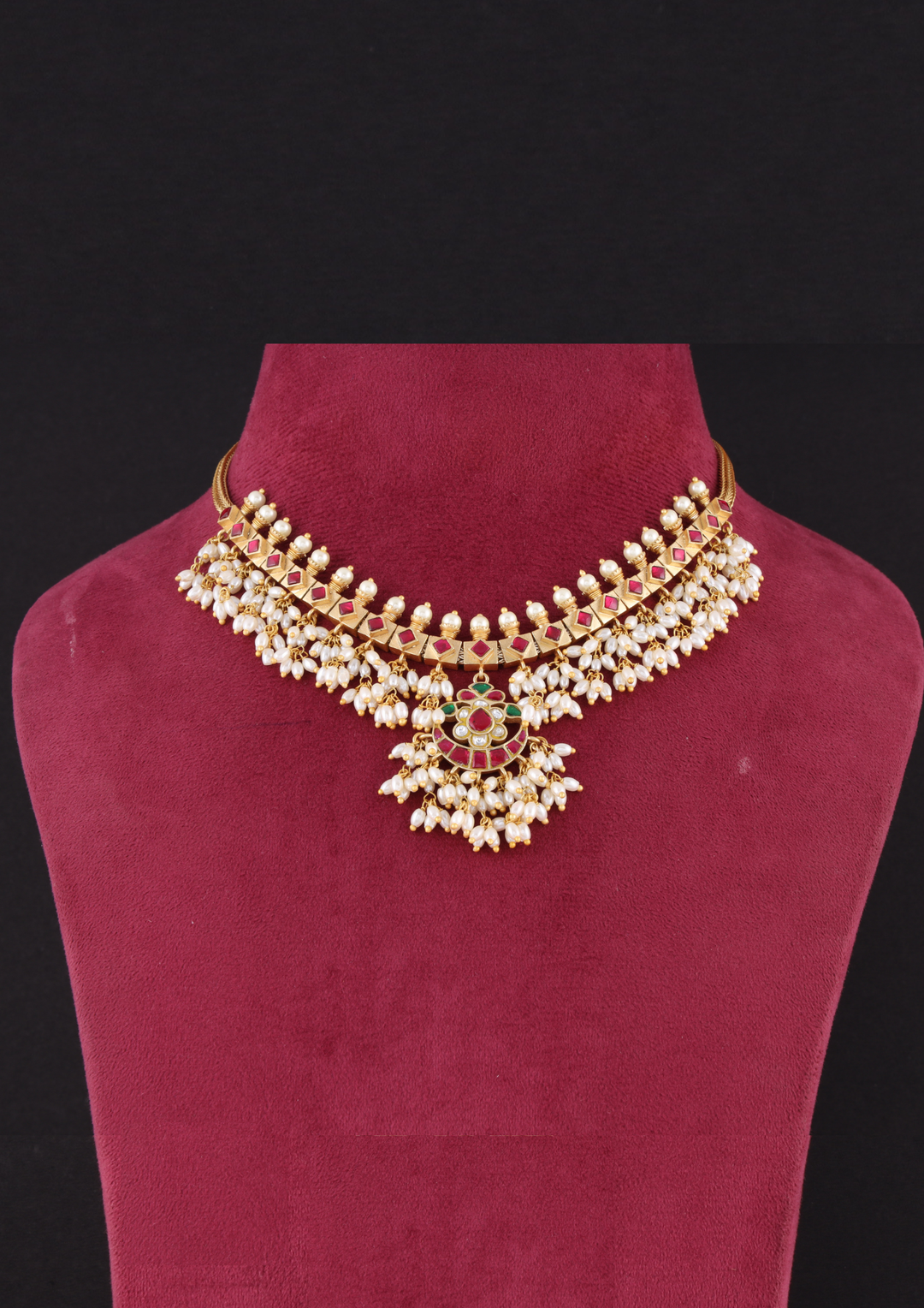 Aabroo Elegant Jadau Kundan Necklace