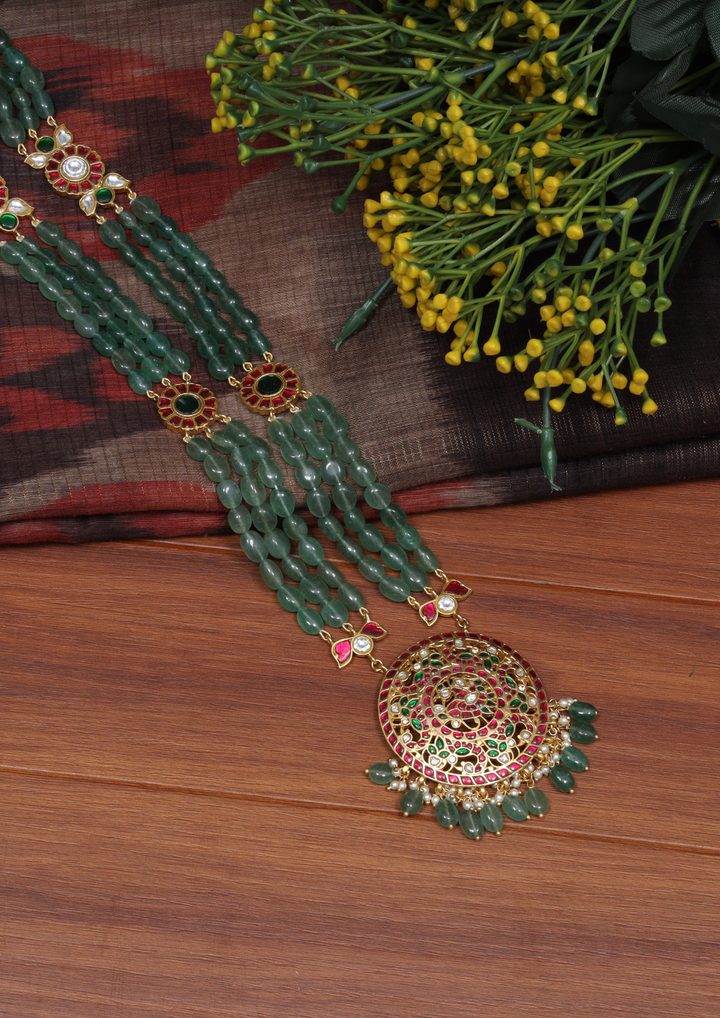 Gulnaar Elegant Jadau Kundan Necklace