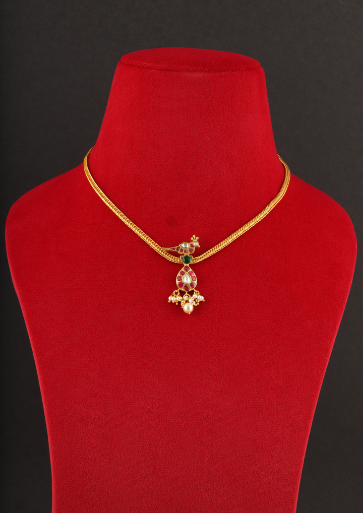 Rajnandini Elegant Jadau Kundan Necklace