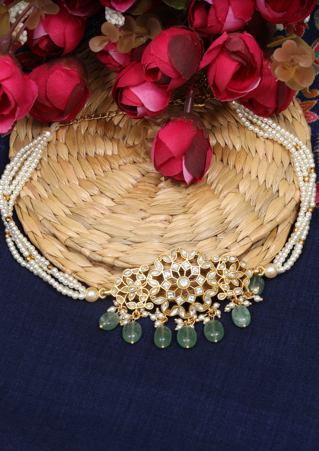 Rajlakshmi Handcrafted Jadau Kundan Necklace