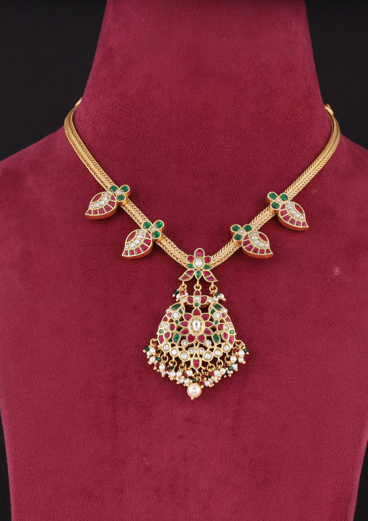 Sunehri Jadau Kundan Necklace