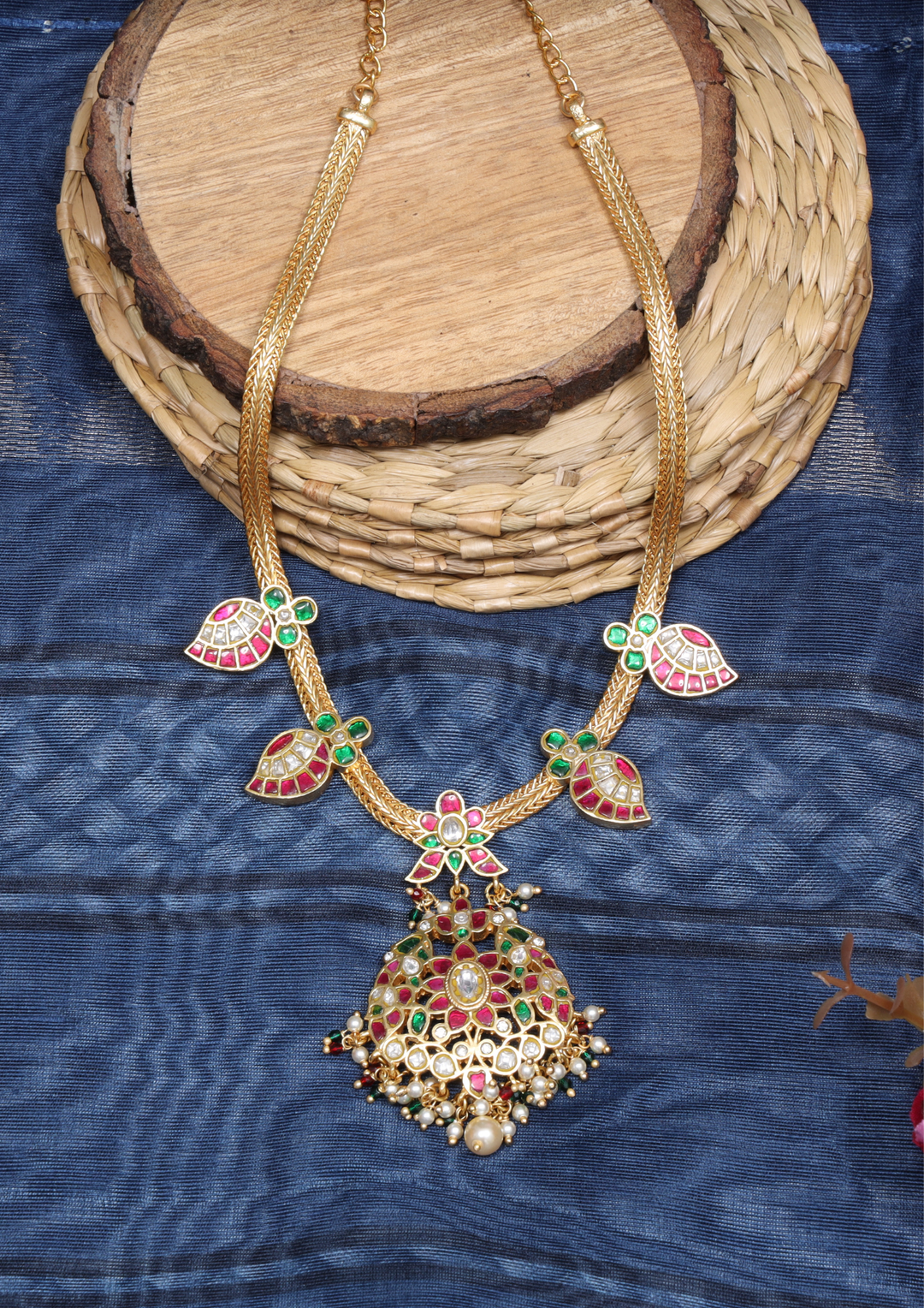 Sunehri Jadau Kundan Necklace