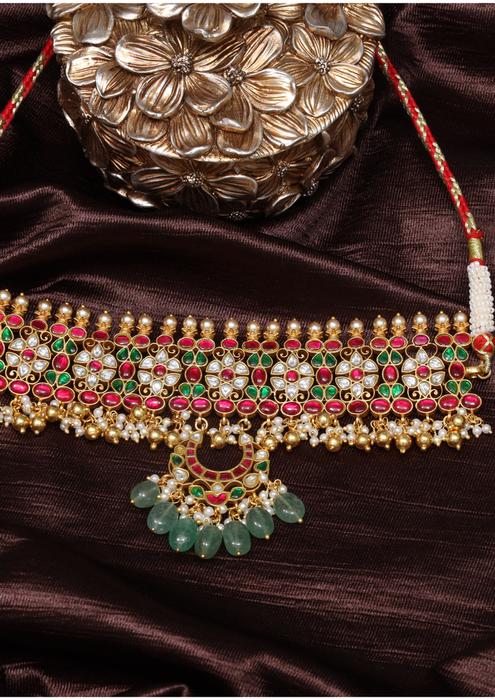 Swarnika Elegant Jadau Kundan Necklace