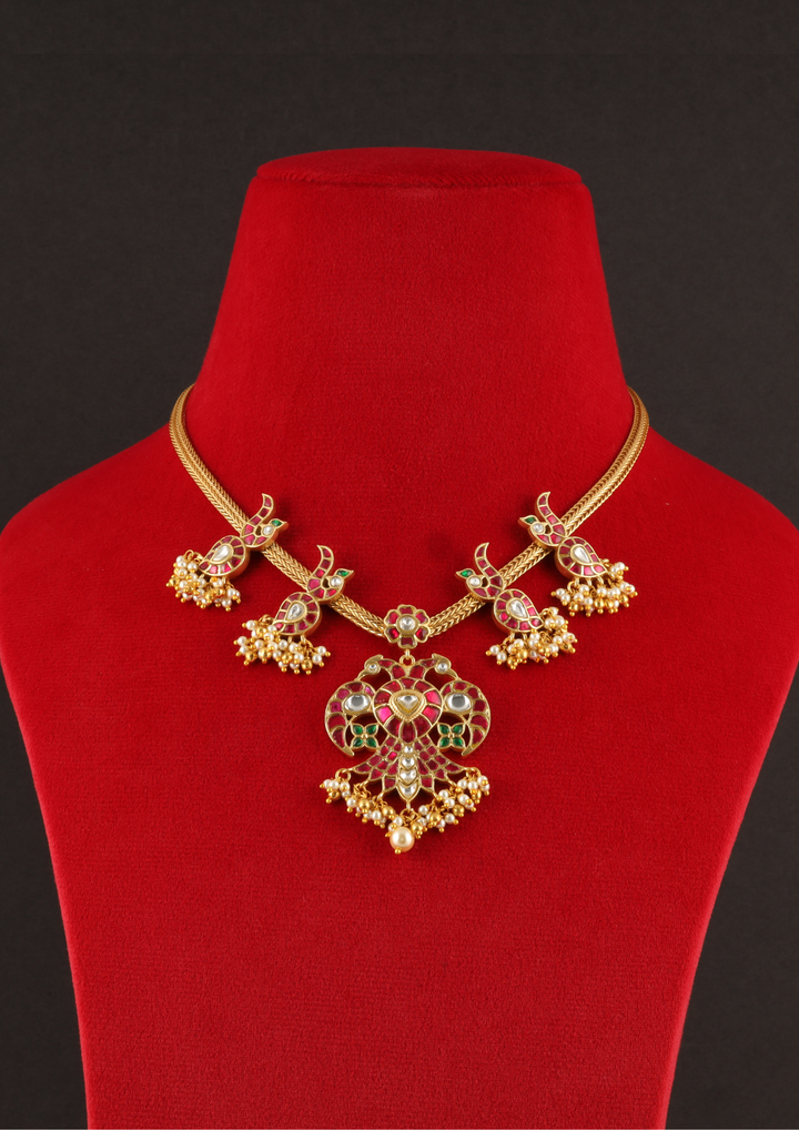Noorvanshi Exquisite Jadau Kundan Necklace