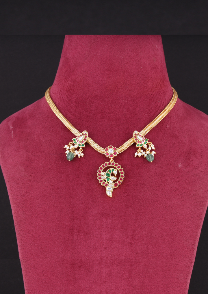 Riwaayat Exquisite Jadau Kundan Necklace