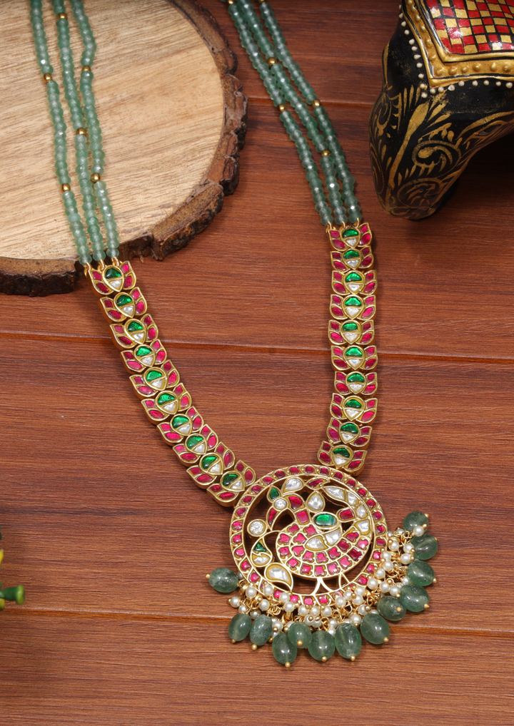 Rajkunwari Exquisite Jadau Kundan Short Necklace