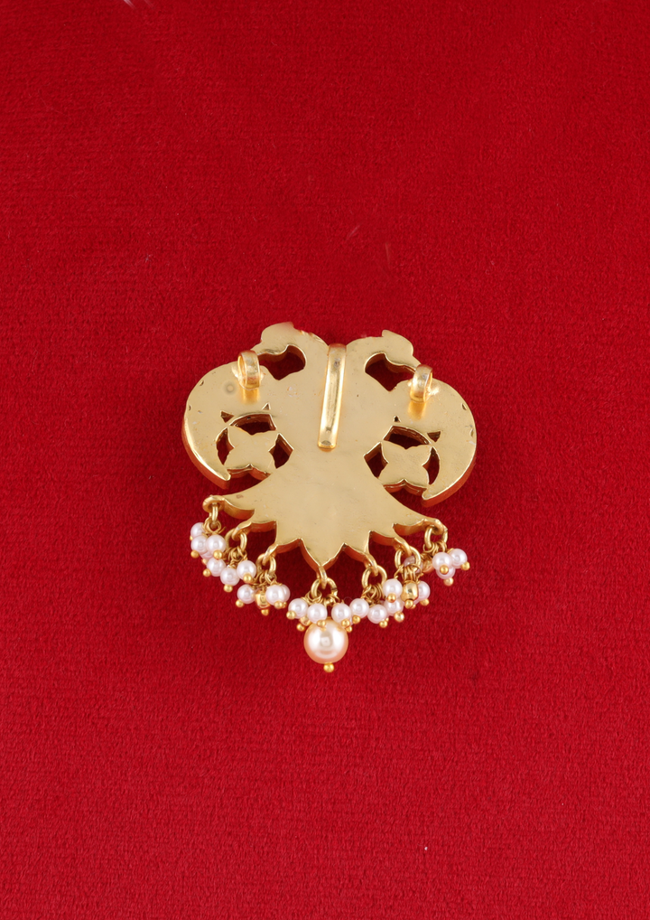 Ahaana Elegant Jadau Kundan Pendant