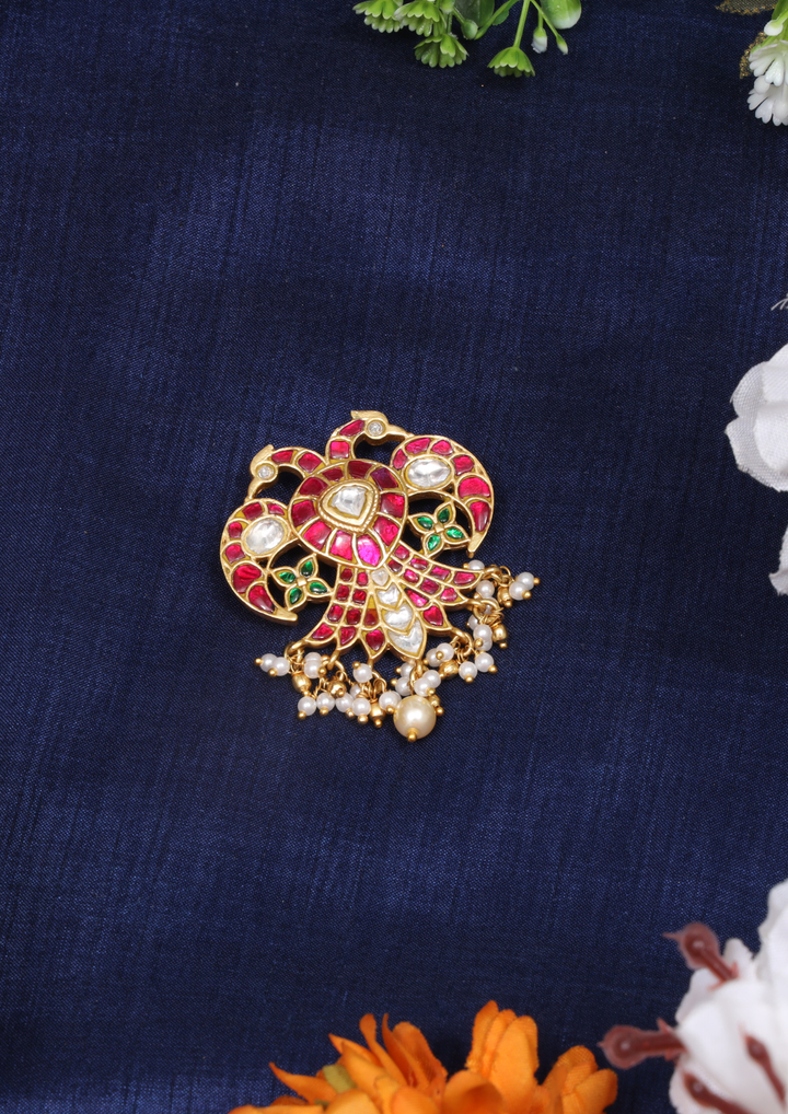 Ahaana Elegant Jadau Kundan Pendant