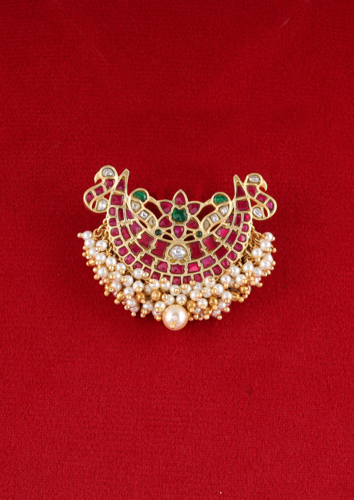 Reyanshi Regal Jadau Kundan Pendant