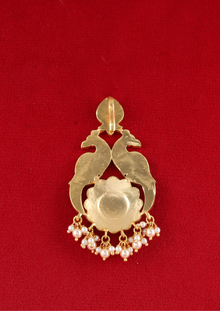 Tanirika Jadau Kundan Pendant