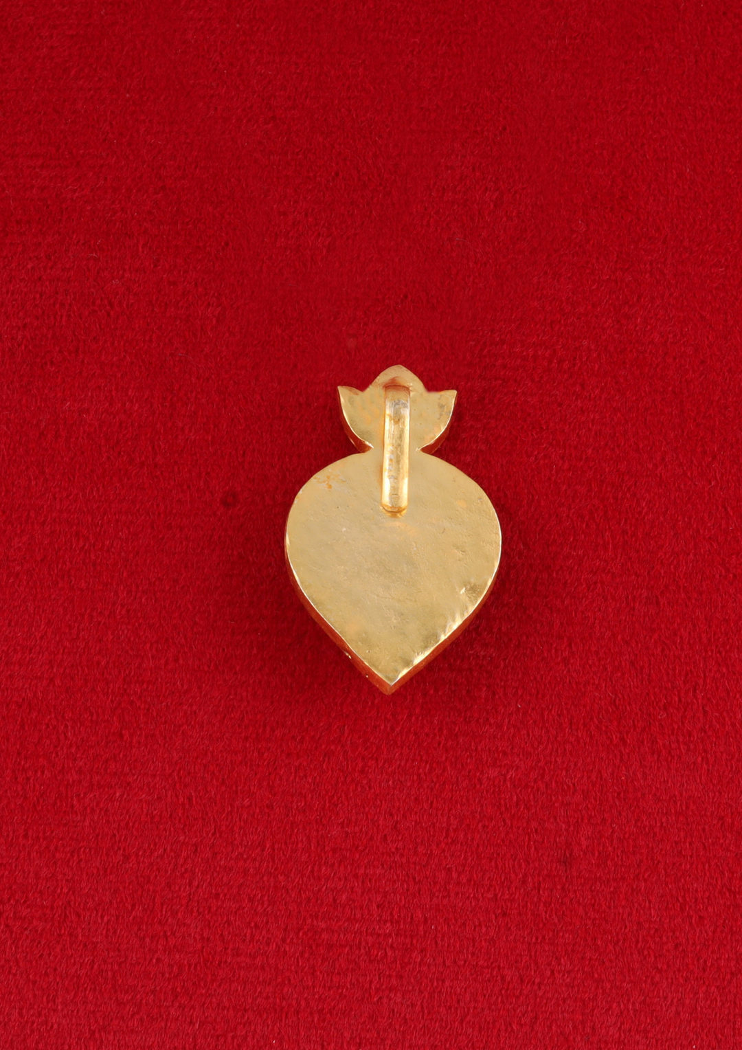 Zohaina Elegant Jadau Kundan Pendant