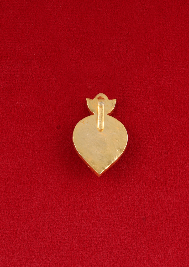 Zohaina Elegant Jadau Kundan Pendant