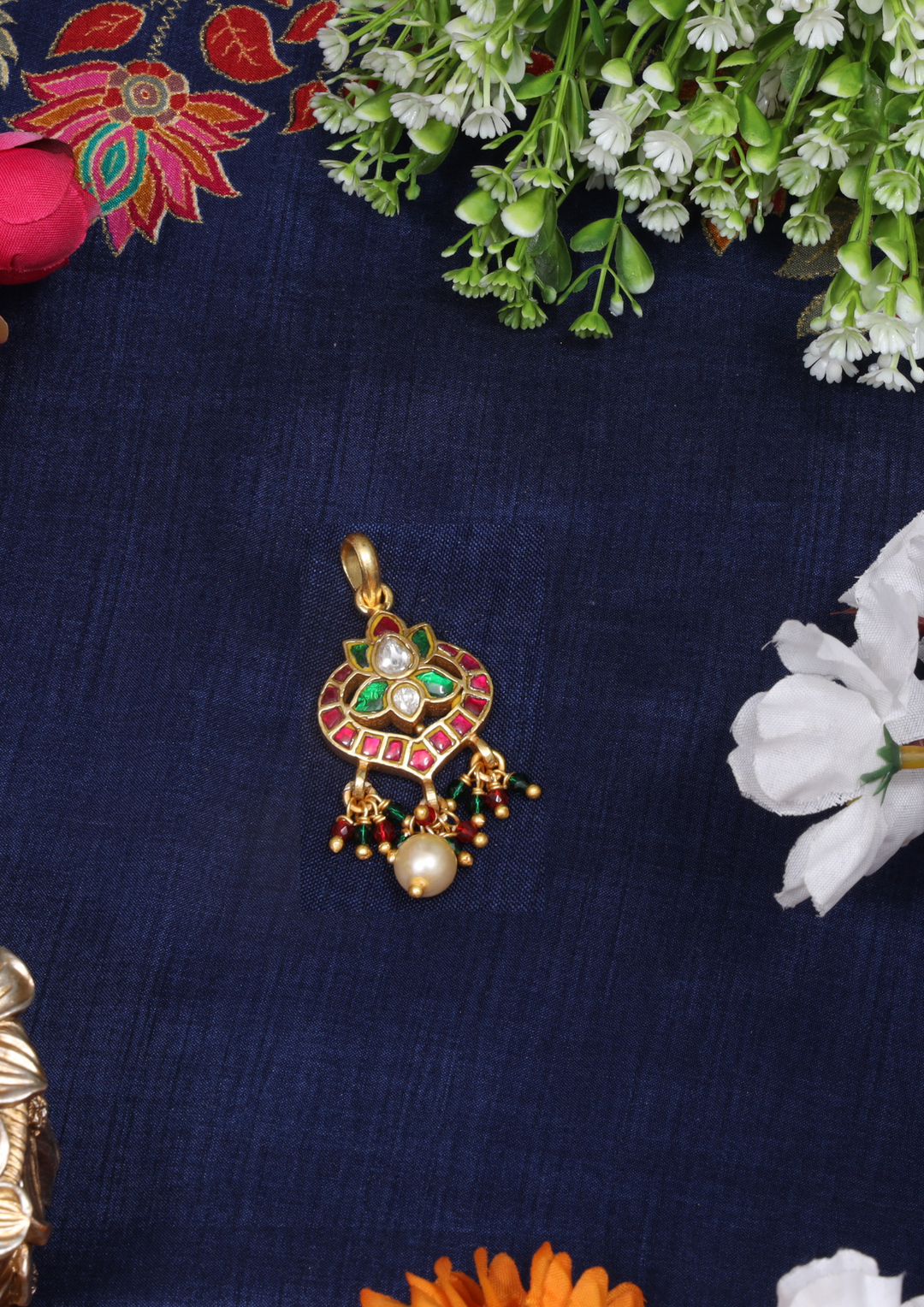 Mehreen Regal Jadau Kundan Pendant