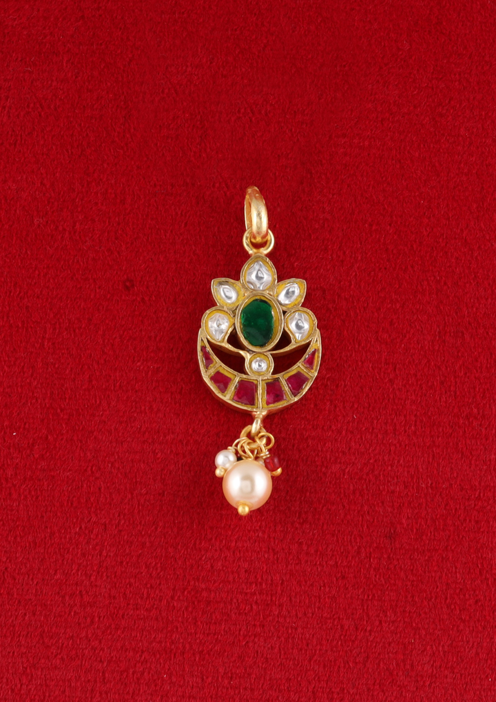 Naazira Handcrafted Jadau Kundan Pendant