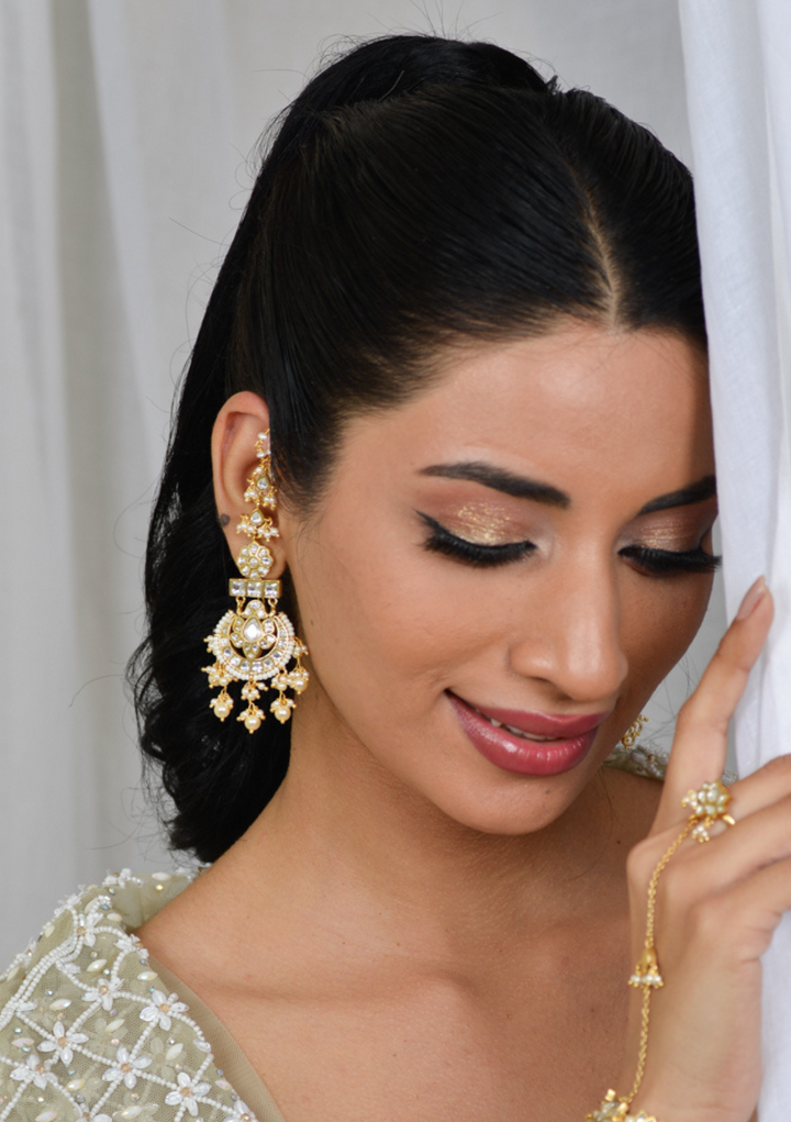 Sukundala White Jadau Kundan Statement Earring