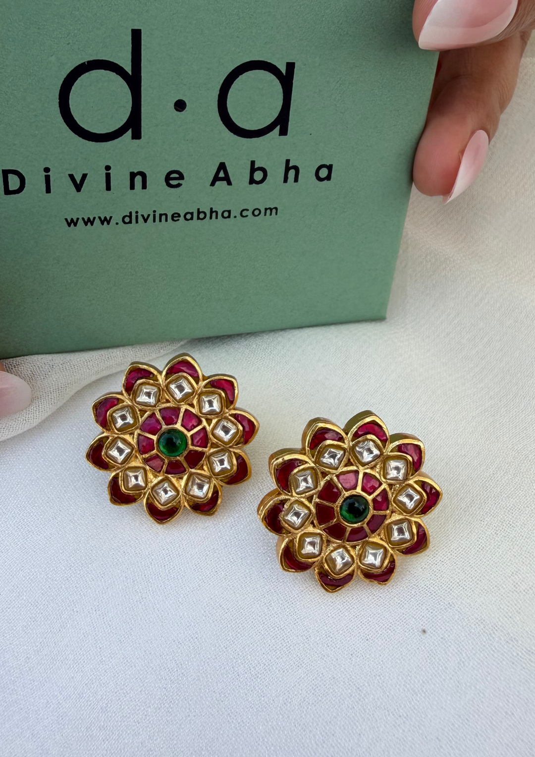 Nikhaar Jadau Kundan Stud Earrings