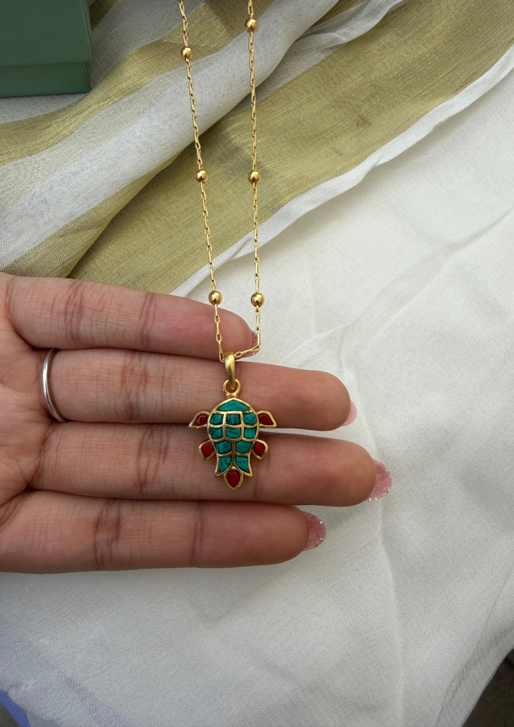 Somika Jadau Kundan Fish Necklace