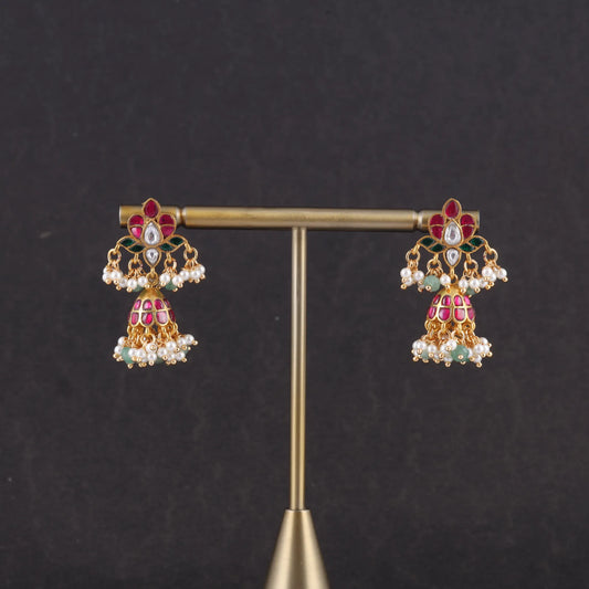 Simple and Elegant Small Jadau Kundan Jhumka Earrings