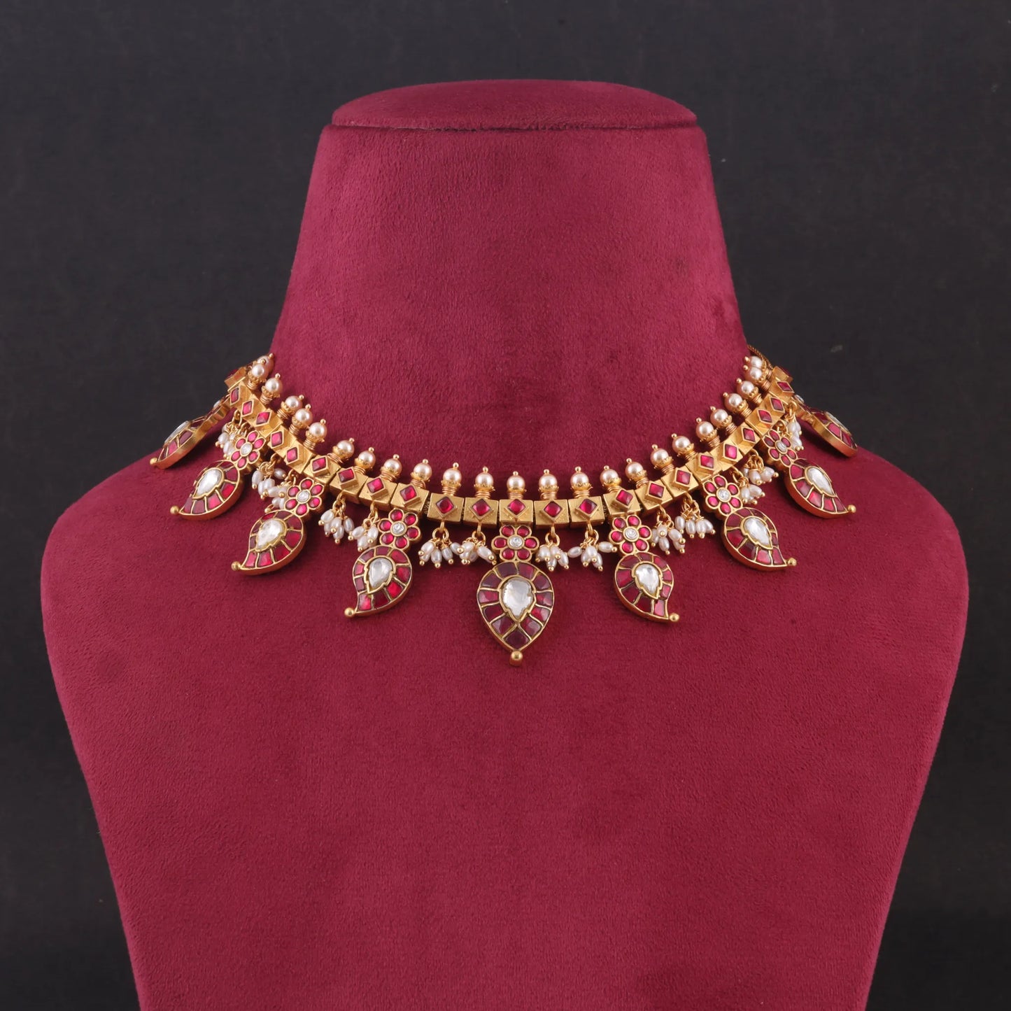 Elegant Mango Jadau Kundan Short Necklace