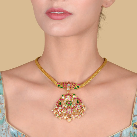 Graceful and Simple Jadau Kundan Necklace