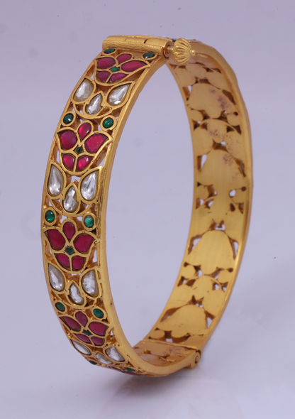Pretty and Stylish Jadau Kundan Openable Single Bangle