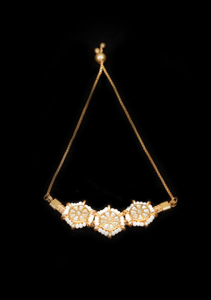 Aaravi White Jadau Kundan Bracelet