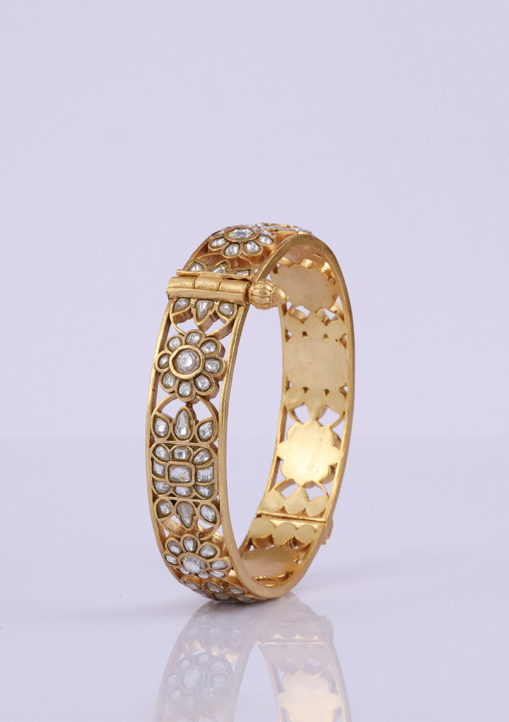 Hridya White Jadau Kundan Designer Single Bangle